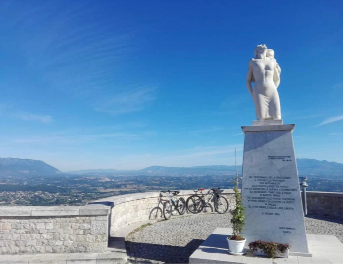 Bed and Breakfast Residenza Il Panorama Della Ciociaria Castro dei Volsci Exterior foto