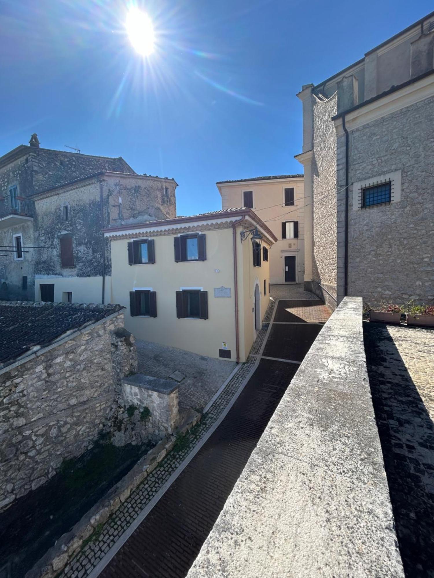Bed and Breakfast Residenza Il Panorama Della Ciociaria Castro dei Volsci Exterior foto